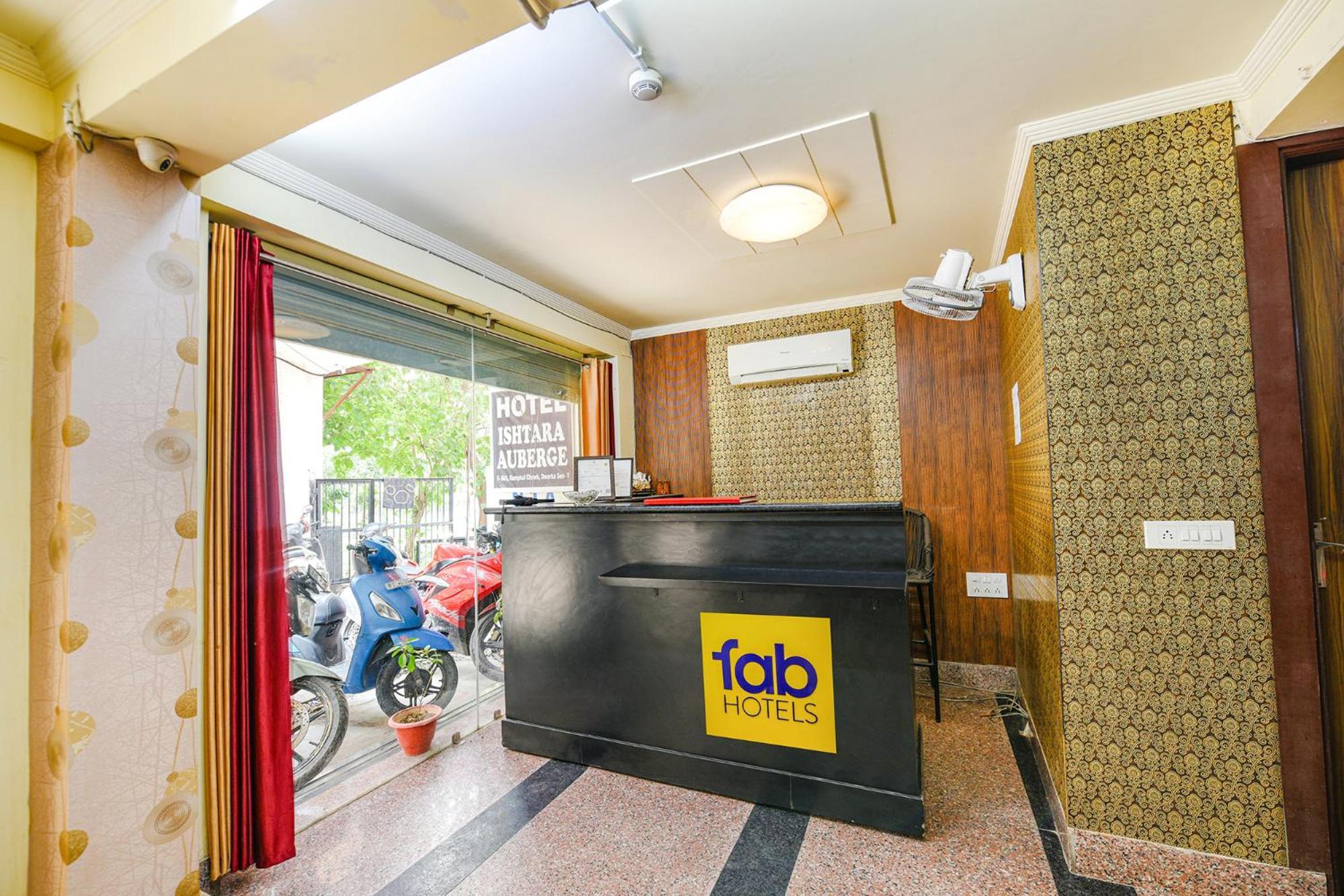 Fabhotel Ishtara Auberge - Nr Yashobhoomi Convention Centre Нью-Дели Экстерьер фото